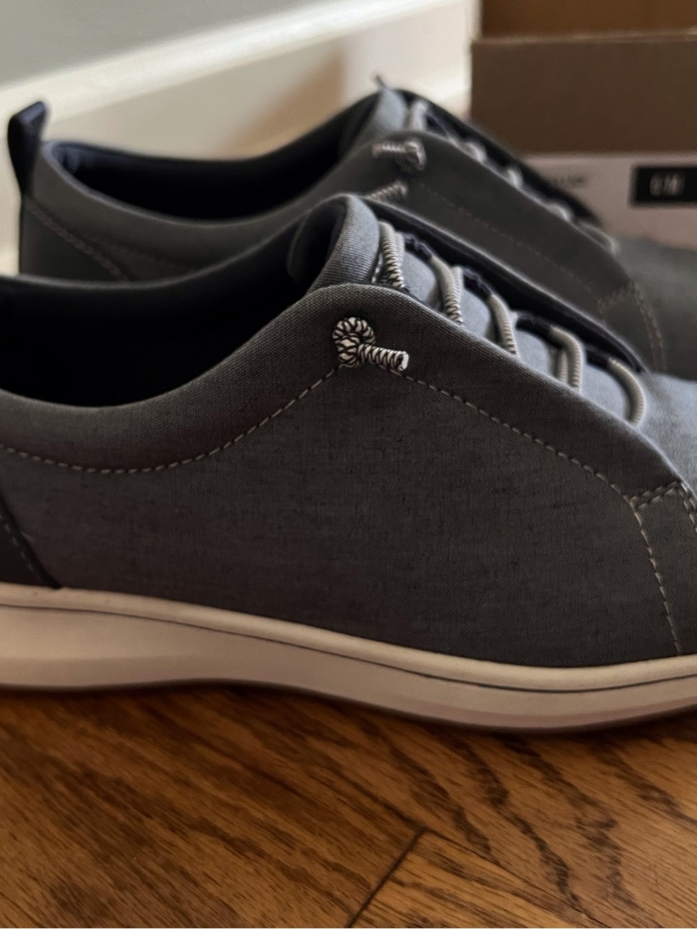 Clarks Bluish Grey Canvas Low-Top Sneakers